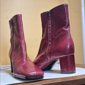 Women’s Burgundy Leather Boots